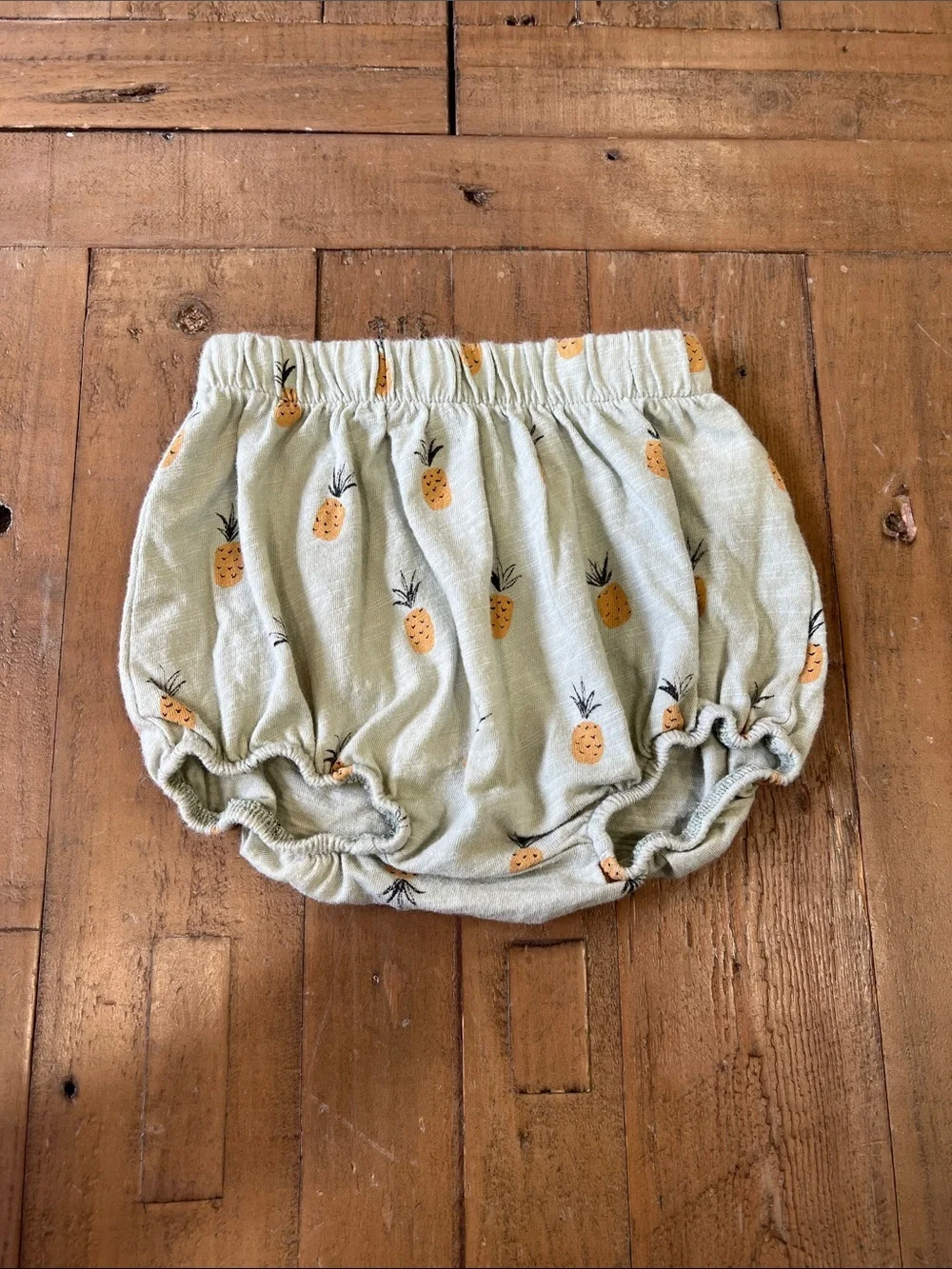 Rylee + cru gauzy cotton tank top and pineapple bloomer shorts 12-18 months